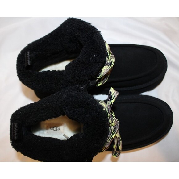 UGG FUNKARRA CUFF SUEDE SHEEPSKIN PLATFORM SHOE BOOTS WOMEN BLACK - Picture 5 of 8